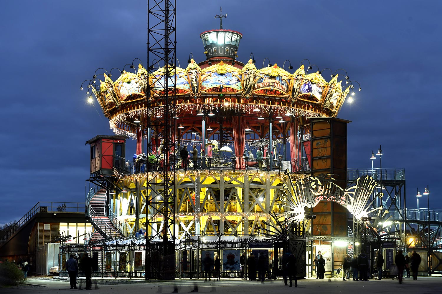 Le carrousel des Mondes Marins des Machines de l'île